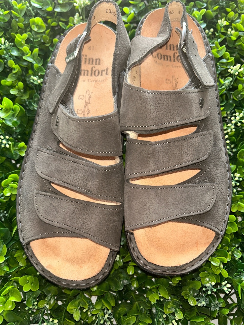 Finn Comfort Brown Sandals with Adjustable Straps